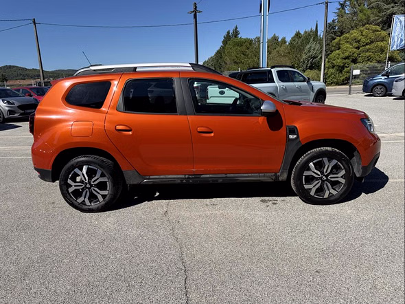 DACIA Duster 1.5 Blue dCi 115ch Prestige 4x4 - Miniature 16