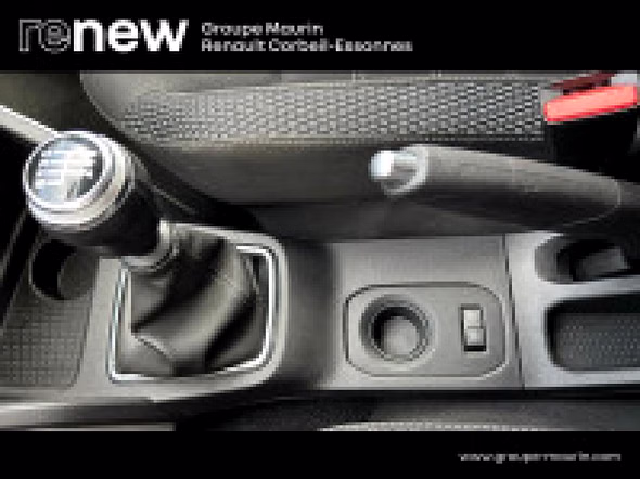 DACIA Duster 1.5 dCi 110ch Prestige 4X2 - Miniature 16