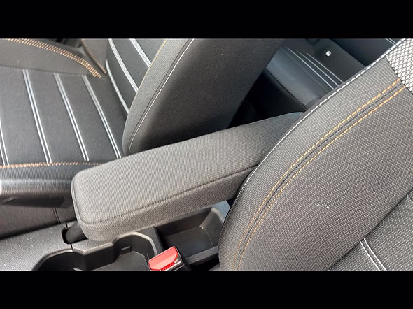 DACIA Sandero 1.0 TCe 90ch Stepway Expression -24 - Miniature 32