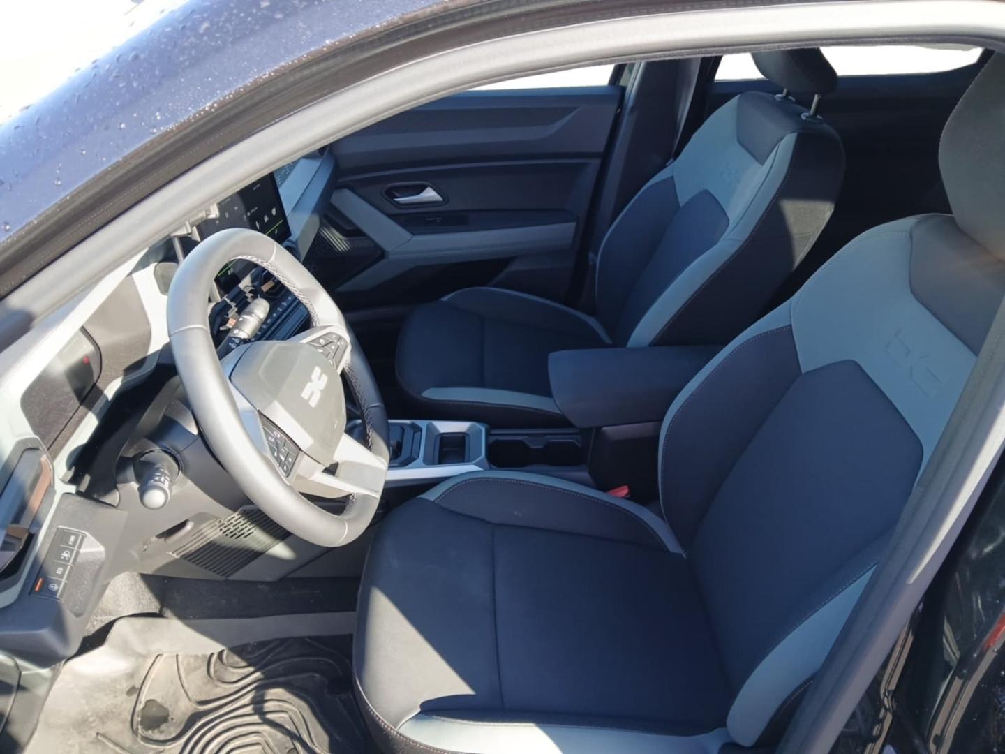 DACIA Duster 1.6 hybrid 140ch Extreme - Photo 10