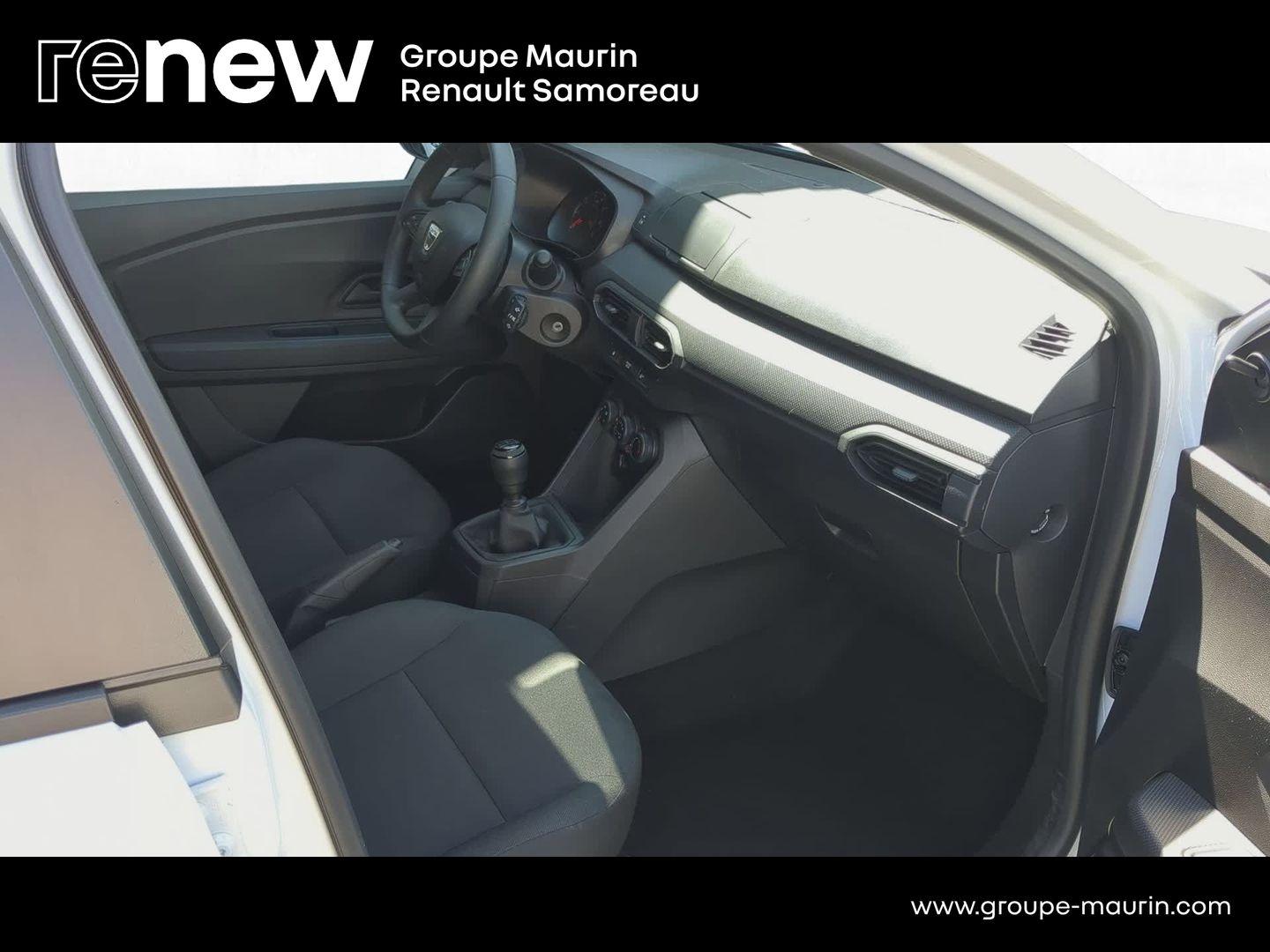 DACIA Sandero 1.0 SCe 65ch Essential - Photo 16