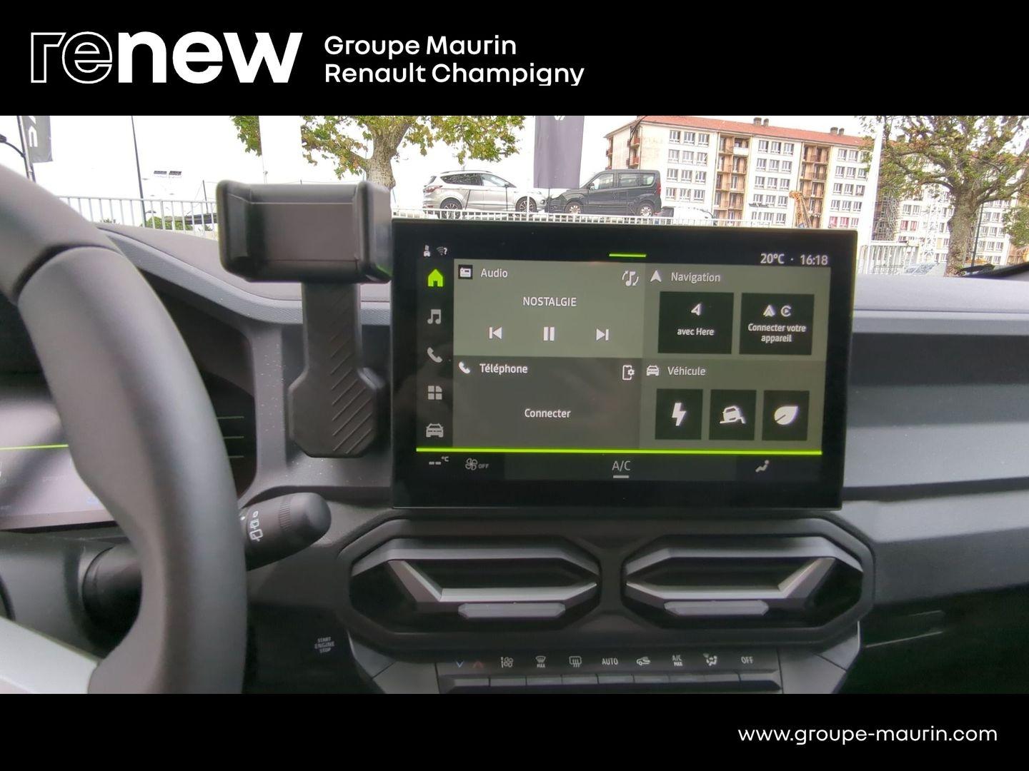 DACIA Duster 1.8 hybrid 155ch Journey - Photo 18
