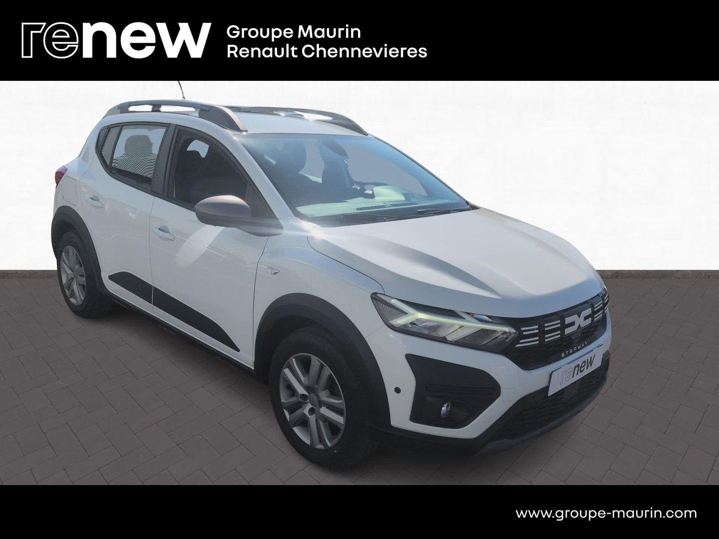 DACIA Sandero 1.0 TCe 90ch Stepway Expression - Photo 4
