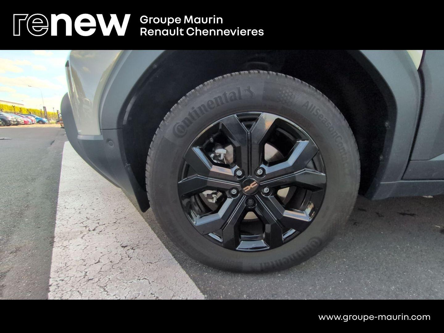 DACIA Duster 1.2 hybrid-G 150ch Extreme 4x4 - Photo 9