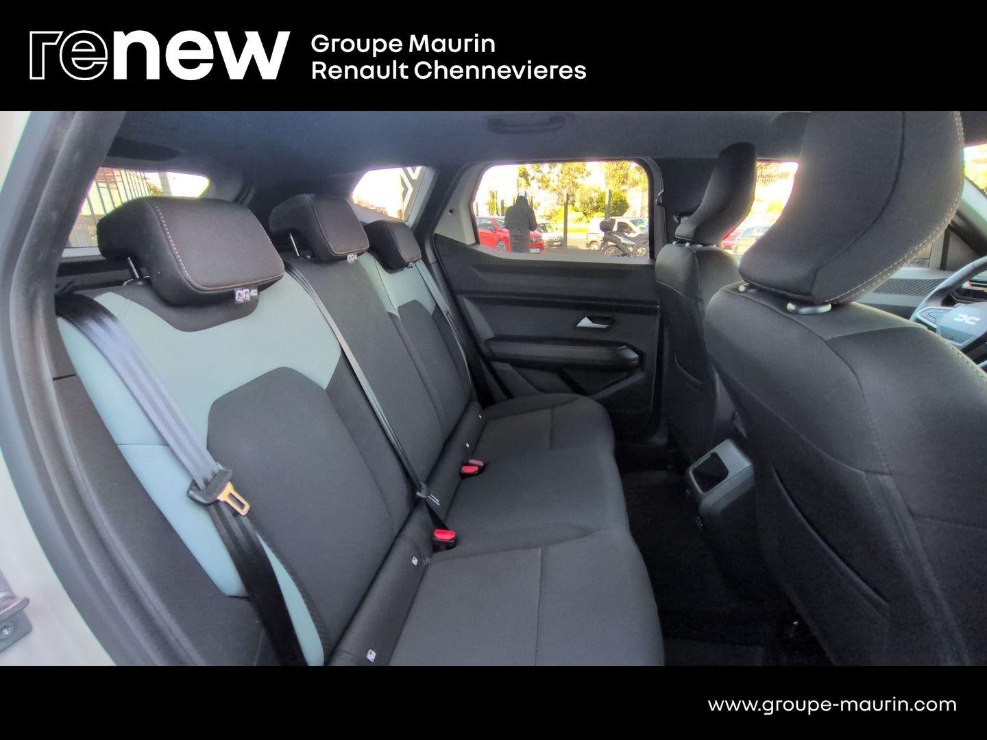 DACIA Duster 1.2 hybrid-G 150ch Extreme 4x4 - Photo 13