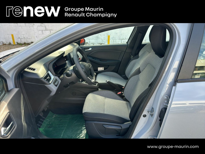 RENAULT Clio d’occasion à vendre à CHAMPIGNY-SUR-MARNE chez ADP - GIRARDIN (Photo 10)