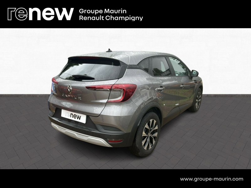 RENAULT Captur d’occasion à vendre à CHAMPIGNY-SUR-MARNE chez ADP - GIRARDIN (Photo 6)