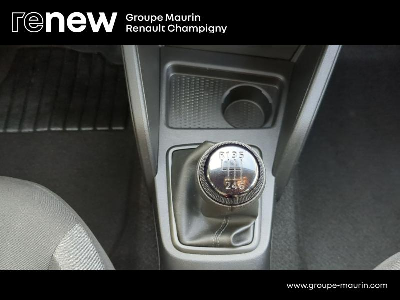 DACIA Duster d’occasion à vendre à CHAMPIGNY-SUR-MARNE chez ADP - GIRARDIN (Photo 16)
