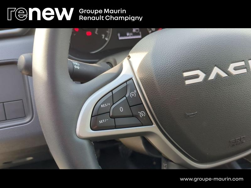 DACIA Duster d’occasion à vendre à CHAMPIGNY-SUR-MARNE chez ADP - GIRARDIN (Photo 18)