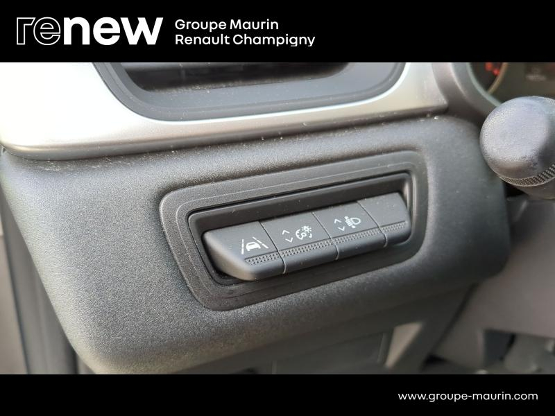 RENAULT Captur d’occasion à vendre à CHAMPIGNY-SUR-MARNE chez ADP - GIRARDIN (Photo 18)