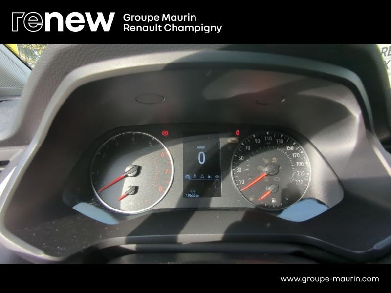 RENAULT Captur d’occasion à vendre à CHAMPIGNY-SUR-MARNE chez ADP - GIRARDIN (Photo 19)