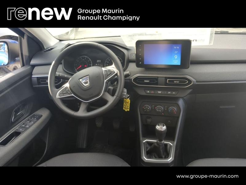 DACIA Sandero d’occasion à vendre à CHAMPIGNY-SUR-MARNE chez ADP - GIRARDIN (Photo 12)