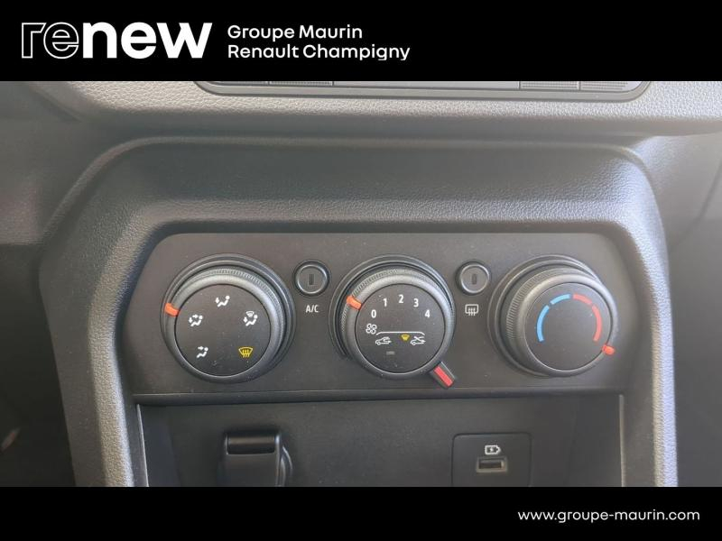DACIA Sandero d’occasion à vendre à CHAMPIGNY-SUR-MARNE chez ADP - GIRARDIN (Photo 19)