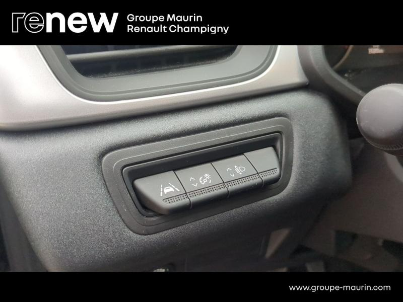 RENAULT Captur d’occasion à vendre à CHAMPIGNY-SUR-MARNE chez ADP - GIRARDIN (Photo 19)
