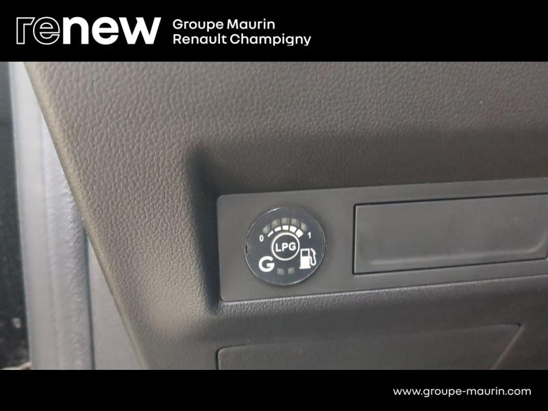 RENAULT Captur d’occasion à vendre à CHAMPIGNY-SUR-MARNE chez ADP - GIRARDIN (Photo 20)