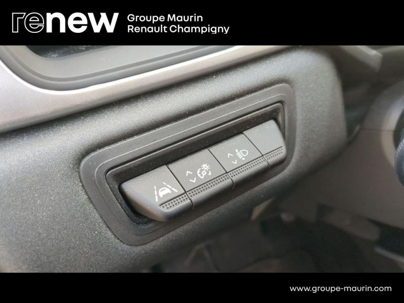 RENAULT Captur d’occasion à vendre à CHAMPIGNY-SUR-MARNE chez ADP - GIRARDIN (Photo 20)
