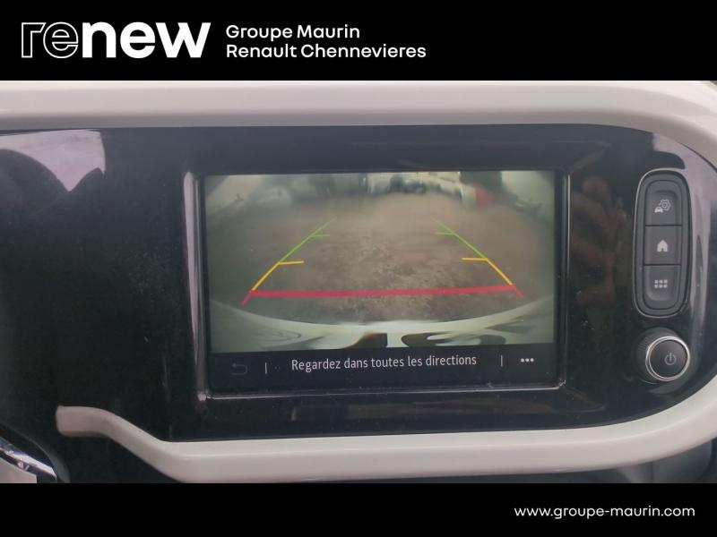 agency.seo.links.detann.title RENAULT Twingo d’occasion à vendre à CHAMPIGNY-SUR-MARNE chez ADP - GIRARDIN (Photo 14)