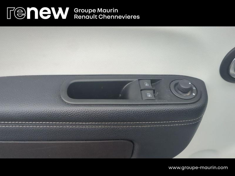 agency.seo.links.detann.title RENAULT Twingo d’occasion à vendre à CHAMPIGNY-SUR-MARNE chez ADP - GIRARDIN (Photo 18)