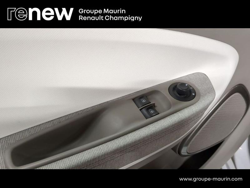 RENAULT Zoe d’occasion à vendre à CHAMPIGNY-SUR-MARNE chez ADP - GIRARDIN (Photo 16)