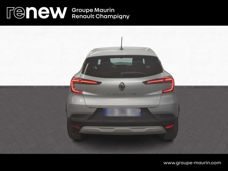 RENAULT Captur d’occasion à vendre à CHAMPIGNY-SUR-MARNE chez ADP - GIRARDIN (Photo 6)