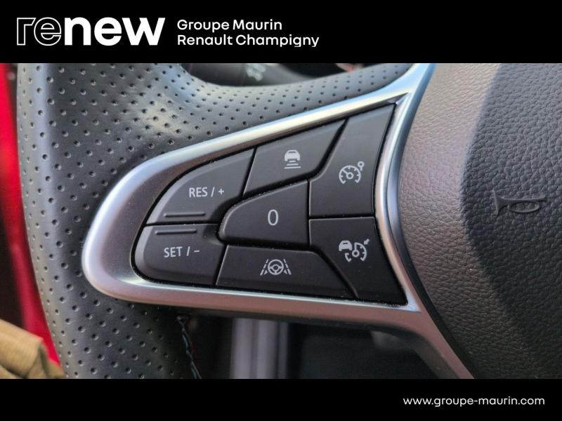 RENAULT Clio d’occasion à vendre à CHAMPIGNY-SUR-MARNE chez ADP - GIRARDIN (Photo 16)