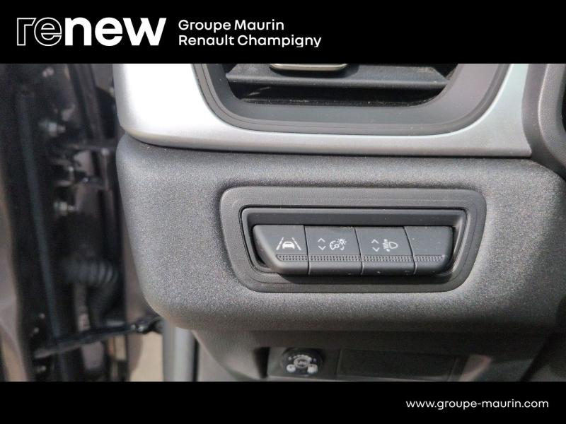 RENAULT Captur d’occasion à vendre à CHAMPIGNY-SUR-MARNE chez ADP - GIRARDIN (Photo 15)