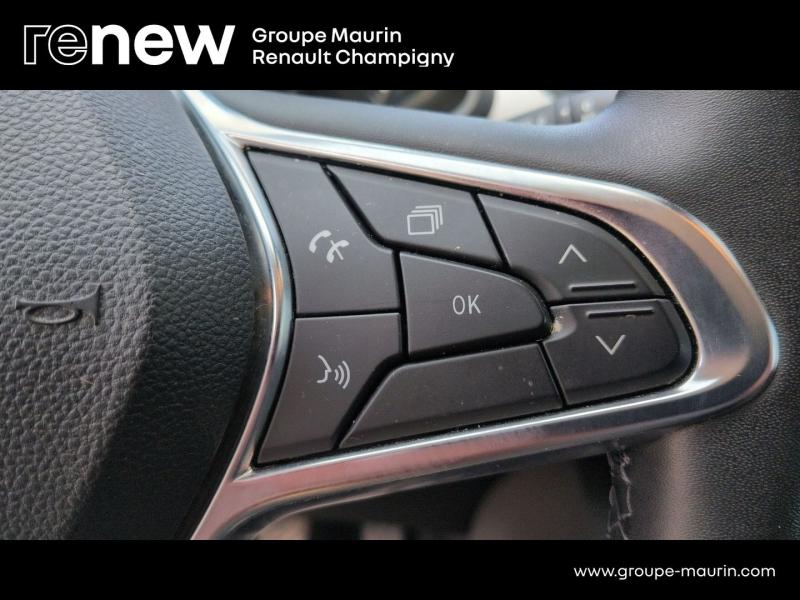 RENAULT Captur d’occasion à vendre à CHAMPIGNY-SUR-MARNE chez ADP - GIRARDIN (Photo 17)